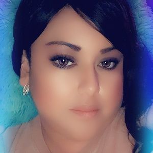 Meet your Posher, Paula